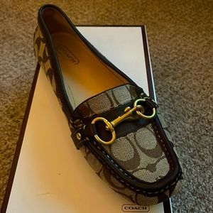 Women’s Coach Scarlet Flats 8.5